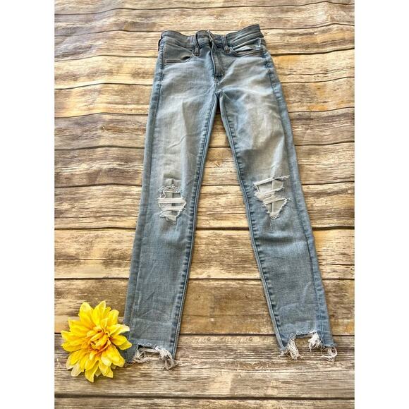 AMERICAN EAGLE HIGH RISE JEANS - Picture 8 of 8